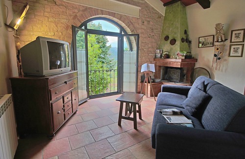 Furlo Casa | Gran apartamento de vacaciones Belvedere en Cagli con piscina