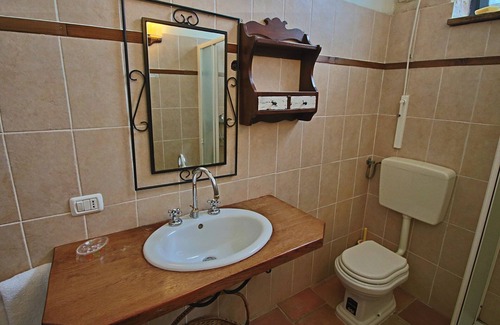 Furlo Casa | Gran apartamento de vacaciones Belvedere en Cagli con piscina