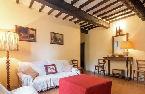 Monterchi Casa | Espaciosa casa de vacaciones con piscina en Le Ville