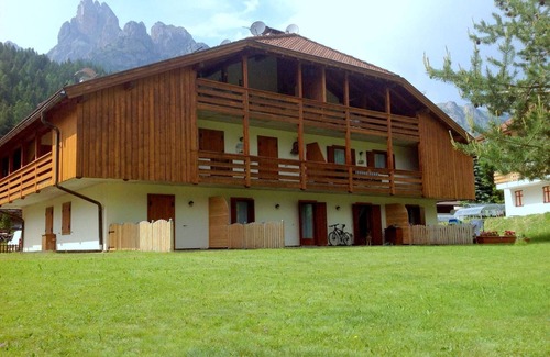 Pera Chalet De Esquí | Preciosa casa de vacaciones cerca de Pozza di Fassa con jardín