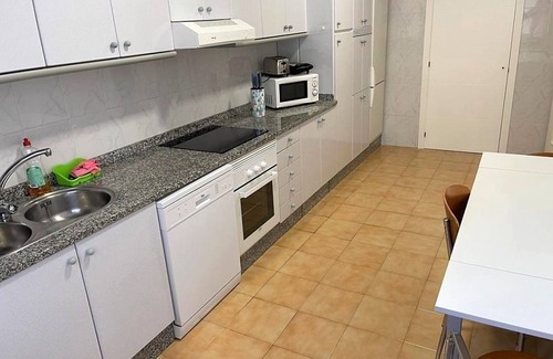 Ourense Apartamento | Belvilla by OYO Villa Trabazos Abellas