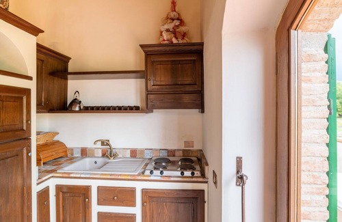 Caprese Michelangelo Otro | Granja histórica con piscina
