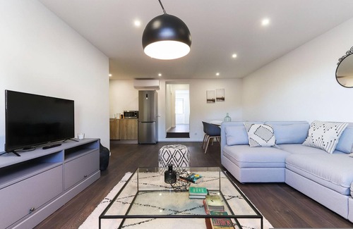 Carnide Apartamento | Benfica Apartments III by Homing