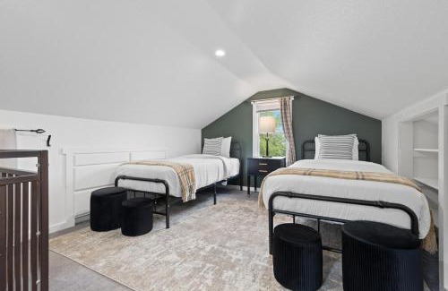 Edgewater Casa | Benton Bungalow by Sloan's Lake - Spacious, Dog-friendly, EV, Bidet, Fire Pit