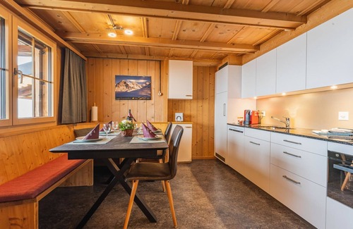 Schwenden Apartamento | Berg Herz Grimmialp (Schwenden) by Interhome