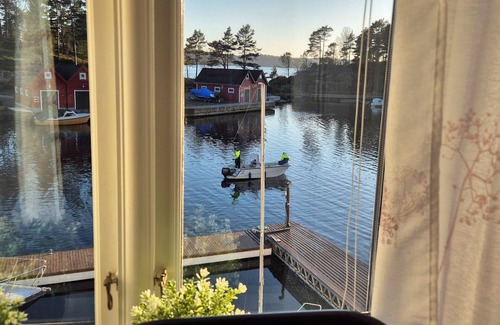 Lindas Casa | Bergen Fjord: Fish from the garden, Hot Tub, Paddle, Kayak