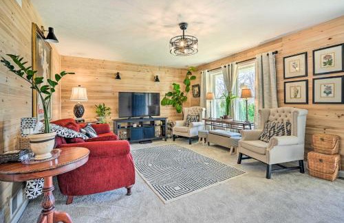 Berkeley Springs Casa | Berkeley Springs Vacation Home with Fire Pit!