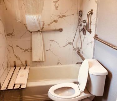 Pittsfield Hotel | Berkshire Inn