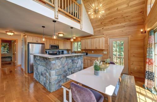 Great Barrington Casa | Berkshire Vacation Rentals: Great Barrington Cabin Sleeps 14 Walk To Town