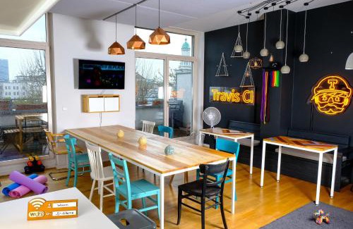Friedrichshain Apartamento | Berlin Roof&Chill Loft I OverTheTop 2-level I 170m2 I 2 Bäder I Bachelor I Familien I Gruppen I Events