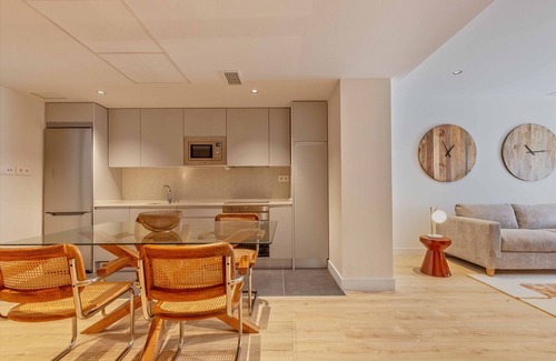 Nueva España Apartamento | Apartamento Bernabeu Place V en Madrid