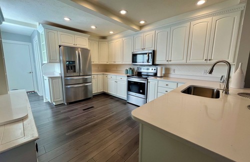 North Shore Condominio | Bernard's Best! 4 bedroom vacation patio home on Smith Mountain Lake!