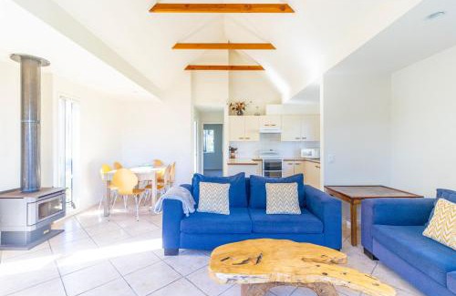 Berrara Chalet De Esquí | Berrara Lagoon Front Chalet