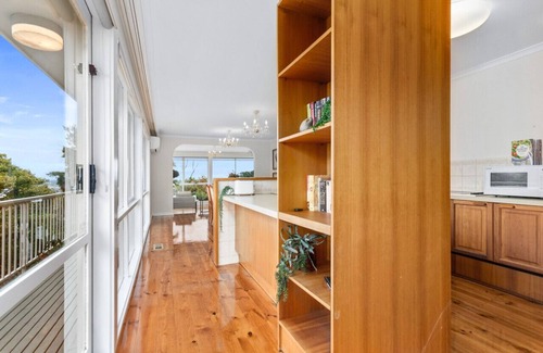 Berwick Casa | BerwickHills Stylish 3 BdrmHome *Free Wifi*NetFlix