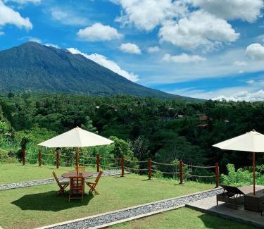 Menanga Casa | Besakih Homestay & Villa