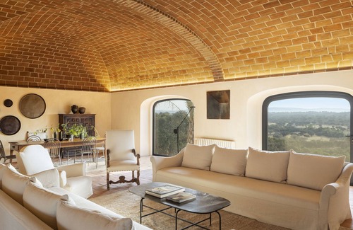 Evora Cabaña | Bespoke Estate -A Slice of Timeless Rural Portugal