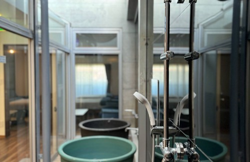 Tokushima Condominio | Best cosmetics! One building rental for up to 14 people, kettle bath, cypress bath, kitchen, automatic mah-jongg table, rooftop terrace, cyclist, about between station and downtown EarthVelo Nakasu Market