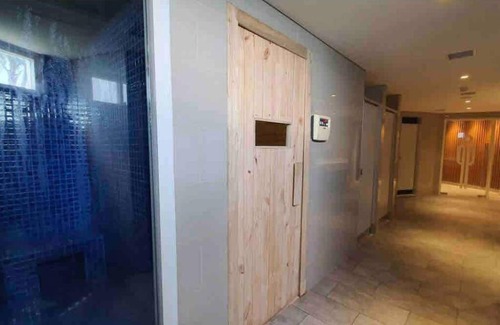 Balikpapan Apartamento | Best Family Holiday Rent 4bedroom at Agung Pondomoro land Borneo bay city