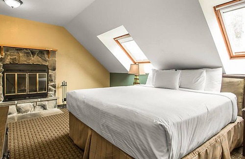 Wisconsin Dells Complejo | Best Family Retreat at Christmas Mountain Village w/2 bedroom Cottage