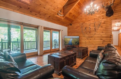 Branson Cabina | Mejor Lakefront Lodge en Branson- Wifi, Deck cubierto, Pesca ..