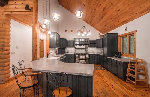 Branson Cabina | Mejor Lakefront Lodge en Branson- Wifi, Deck cubierto, Pesca ..