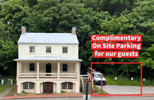 Harpers Ferry Apartamento | Best location! Baltimore Suite @ historic 1799 Inn