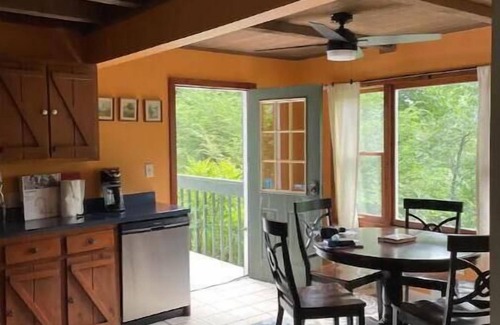 Swannanoa Casa | Best of both worlds! Surrounded by nature and still close to town, pet-friendly