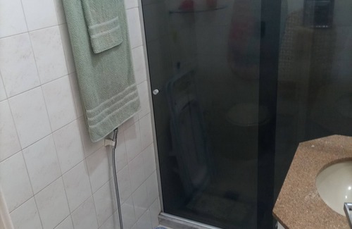 Gloria Apartamento | Next to the subway, 250mb wifi and parking. Comfortable for 6 people.