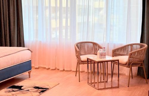 Ajman Apartamento | BEST PLACE HOLIDAY HOME ii FREE PARKING