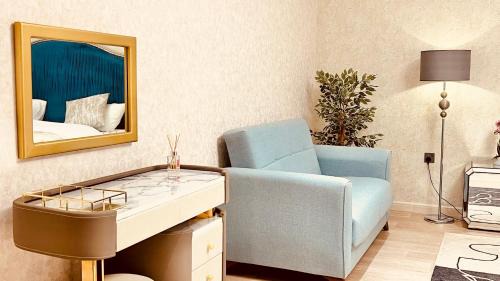 Ajman Apartamento | BEST PLACE HOLIDAY HOME ii FREE PARKING