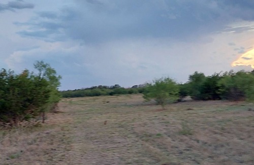 Marble Falls Alquiler De RV | Best Place to watch the Eclipse. Primitive camping.