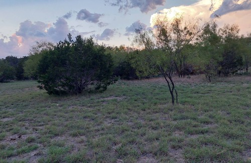 Marble Falls Alquiler De RV | Best Place to watch the Eclipse. Primitive camping.