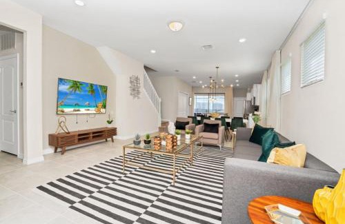 Loughman Villa | Best Resort Near Disney Private Pool & Spa Home! villa