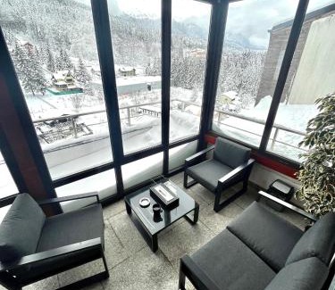 Sinaia Apartamento | Best View Ap with Parking And 2 Bathrooms
