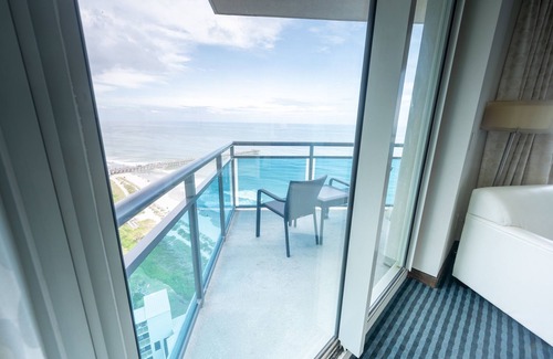 Downtown Myrtle Beach Condominio | Best Views in Myrtle|Top Floor Penthouse|King Bed!