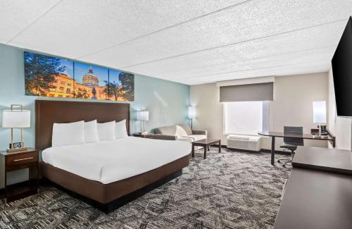 Smyrna Hotel | Best Western Atlanta Cumberland Galleria Hotel