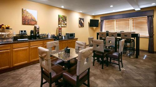 Dallas Hotel | Best Western Dallas Inn & Suites