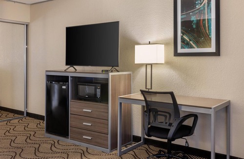 Concord Hotel | Best Western Heritage Inn