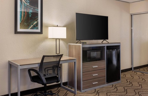 Concord Hotel | Best Western Heritage Inn