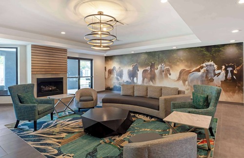 Fossil Creek Hotel | Best Western Plus Fort Worth North