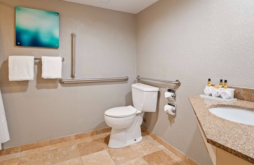 Pike Hotel | Best Western Plus Indianapolis NW Hotel