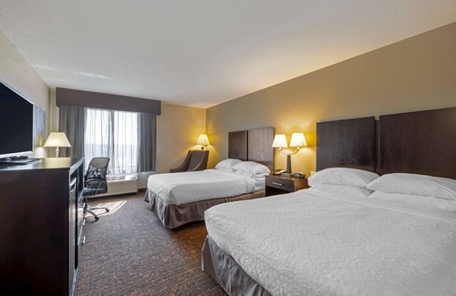 Carter Lake Hotel | Best Western Plus Omaha Airport Inn