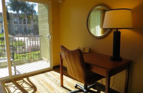 San Luis Obispo Hotel | Best Western Plus Royal Oak Hotel