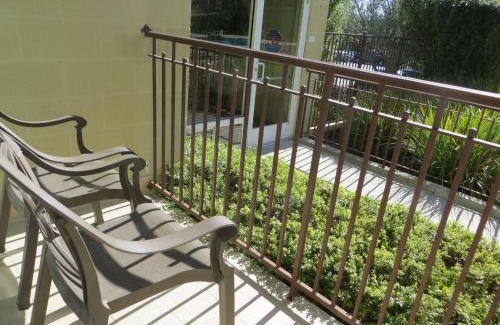 San Luis Obispo Hotel | Best Western Plus Royal Oak Hotel