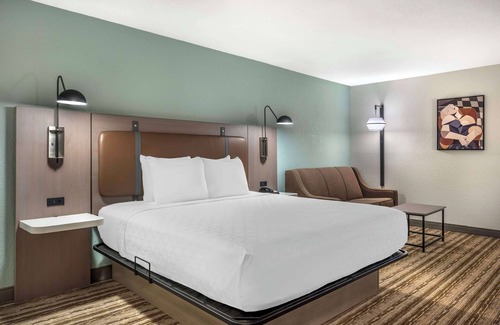 Richmond Hotel | Best Western Plus Richmond Indiana I-70