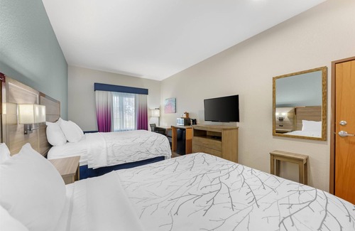 Wetmore Hotel | Best Western Plus San Antonio East Inn & Suites