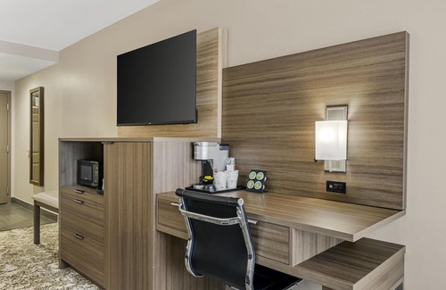 Sanford Hotel | Best Western Plus Sanford Airport/Lake Mary Hotel