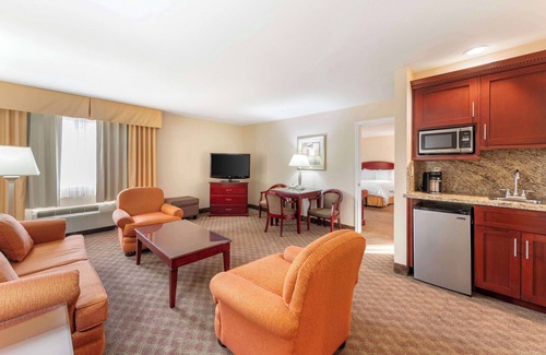 West Covina Hotel | Best Western Plus West Covina Inn
