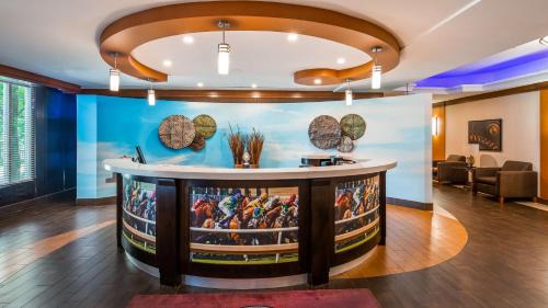 Etobicoke Hotel | Best Western Premier Toronto Airport Carlingview Hotel