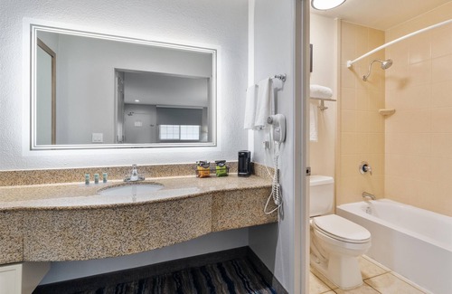 Miramar Hotel | Best Western San Diego/Miramar Hotel